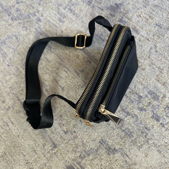 UTO Black Fanny Pack/Crossbody - Picture 2 of 3